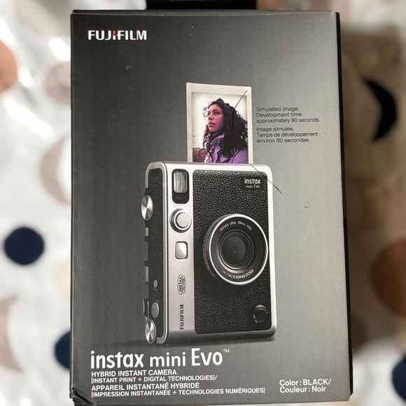 Fujifilm instax Mini Evo - Picture 3 of 11
